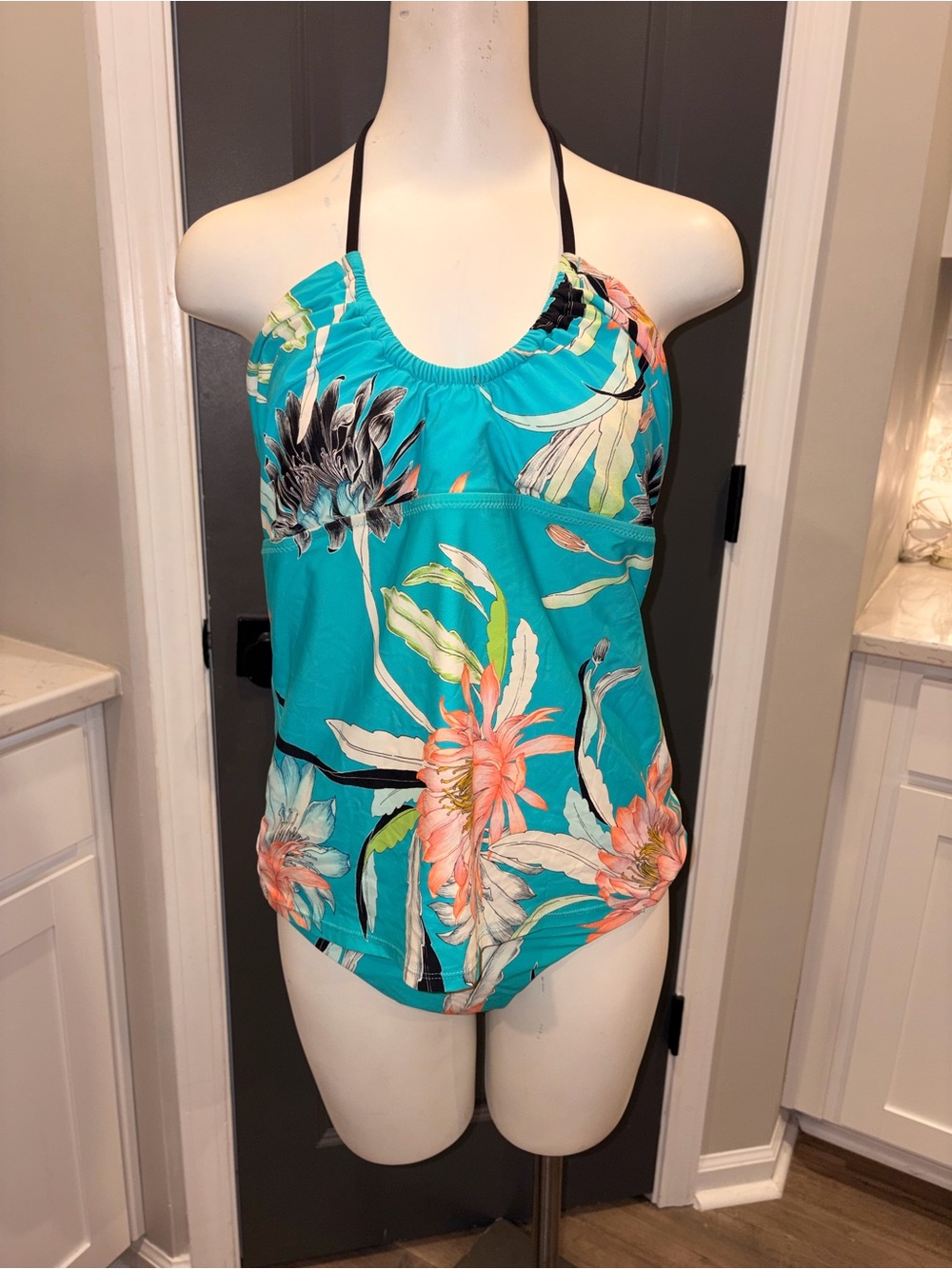Trina Turk Turquoise Tropical Floral Halter Tankini Top and Bottoms Size 14